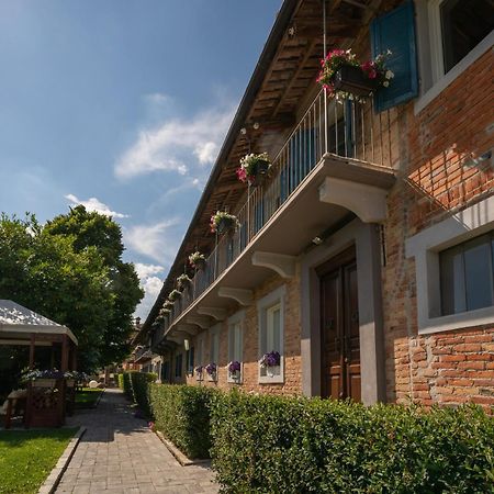 La Madernassa Resort - Casalora Dimora Storica Di Charme Guarene Exterior photo